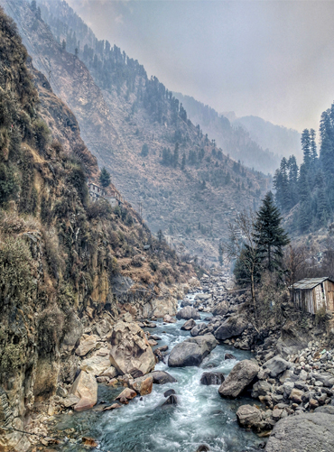 kasol & kheerganga tour package